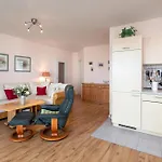 Apartment Commodore 53 *