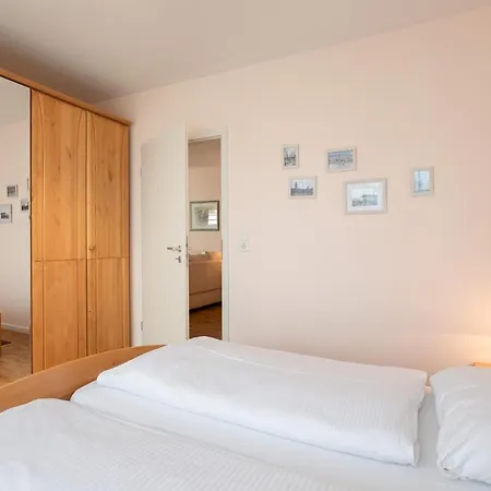 Commodore 53 شقة *